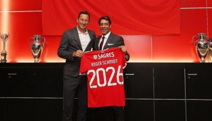 足彩比分直播-36胜7平1负 领跑葡超 欧冠进8强 施密特续约加薪