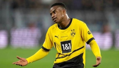 穆科科年龄造假？多特：所有文件都是官方开具